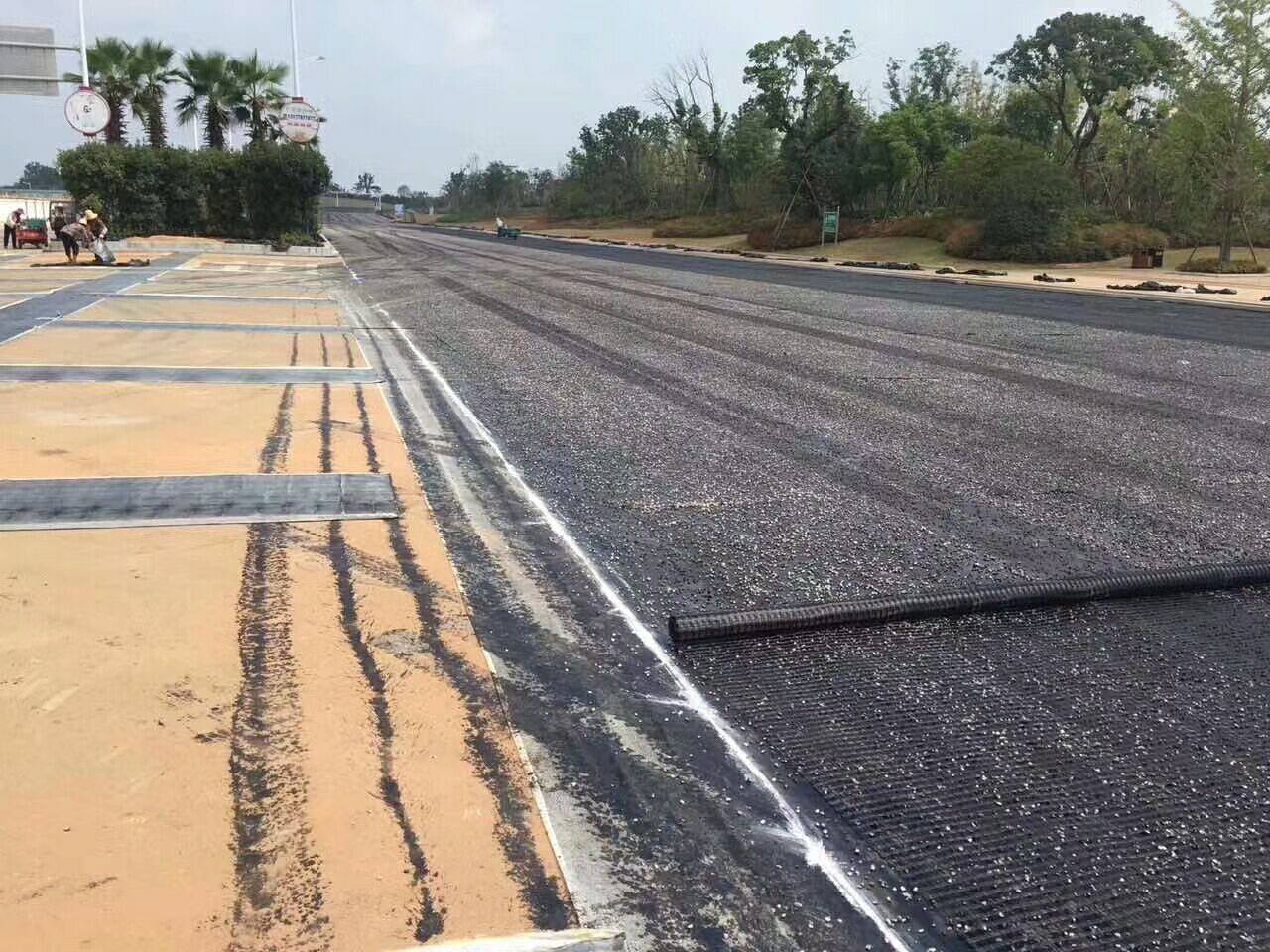 高速公路路基加寬91香蕉视频APP免费下载格柵施工流程